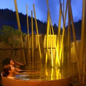 四万温泉柏屋旅館 ペア宿泊券 32,000円分